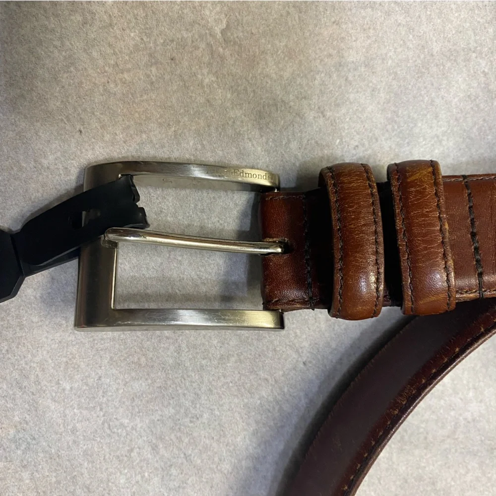 Allen Edmonds Men’s Belt Size 44 Calfskin Leather Brass Buckle Brown Masculine